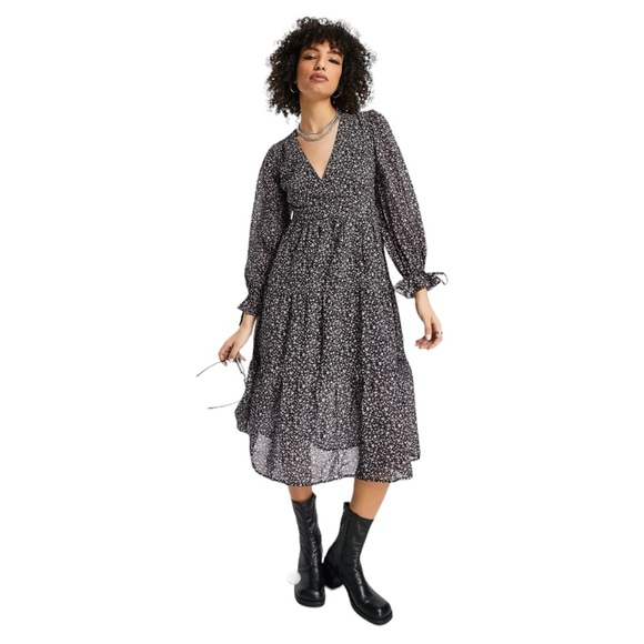 ASOS Dresses & Skirts - Violet Romance v neck midi dress in ditsy floral
print Size 8 NWT!
